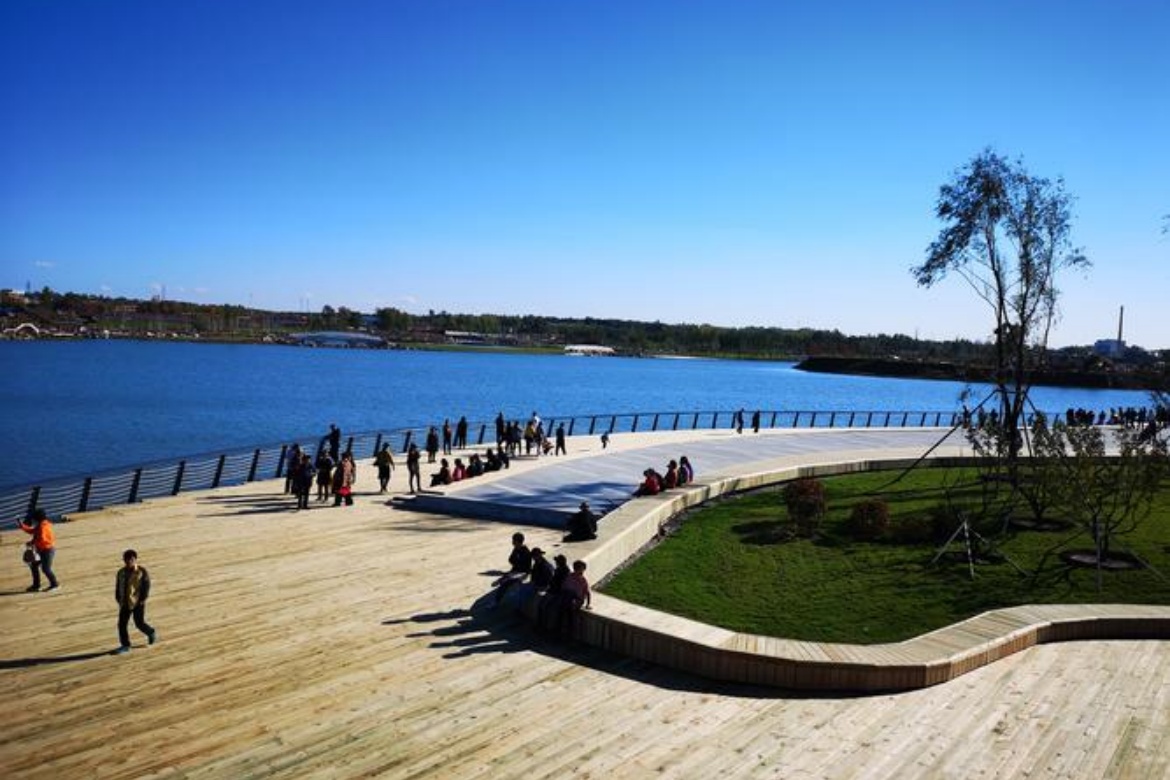 Hailong Lake Scenic Area